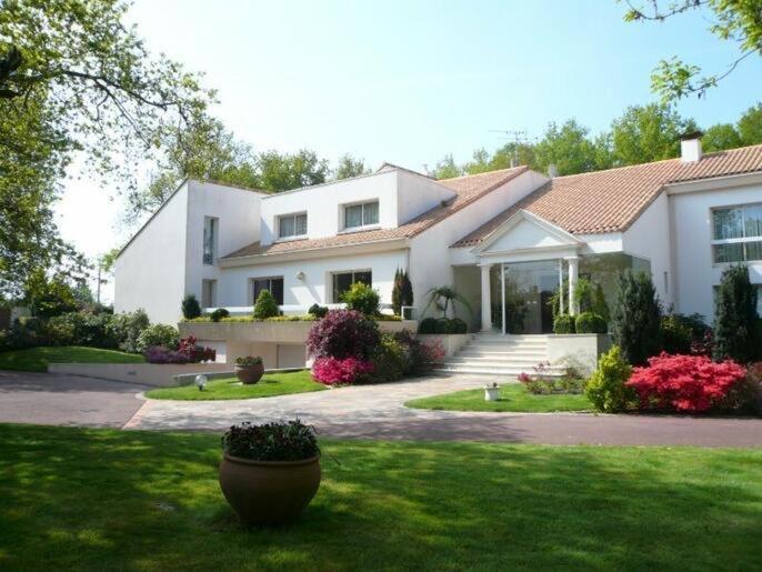 Les Jardins De La Muse, Piscine Couverte, Spa Et Fitness Basse-Goulaine Exteriör bild
